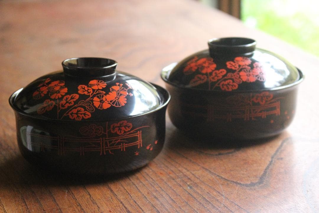 時代逸品！時代黒漆に風情ある朱漆菊文の映える煮物椀2点（検輪島塗雑煮椀漆器吉野塗
