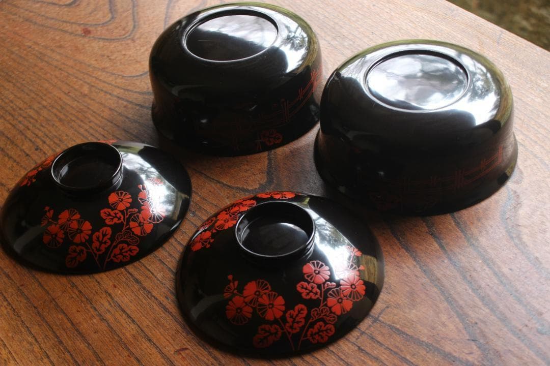 時代逸品！時代黒漆に風情ある朱漆菊文の映える煮物椀2点（検輪島塗雑煮椀漆器吉野塗