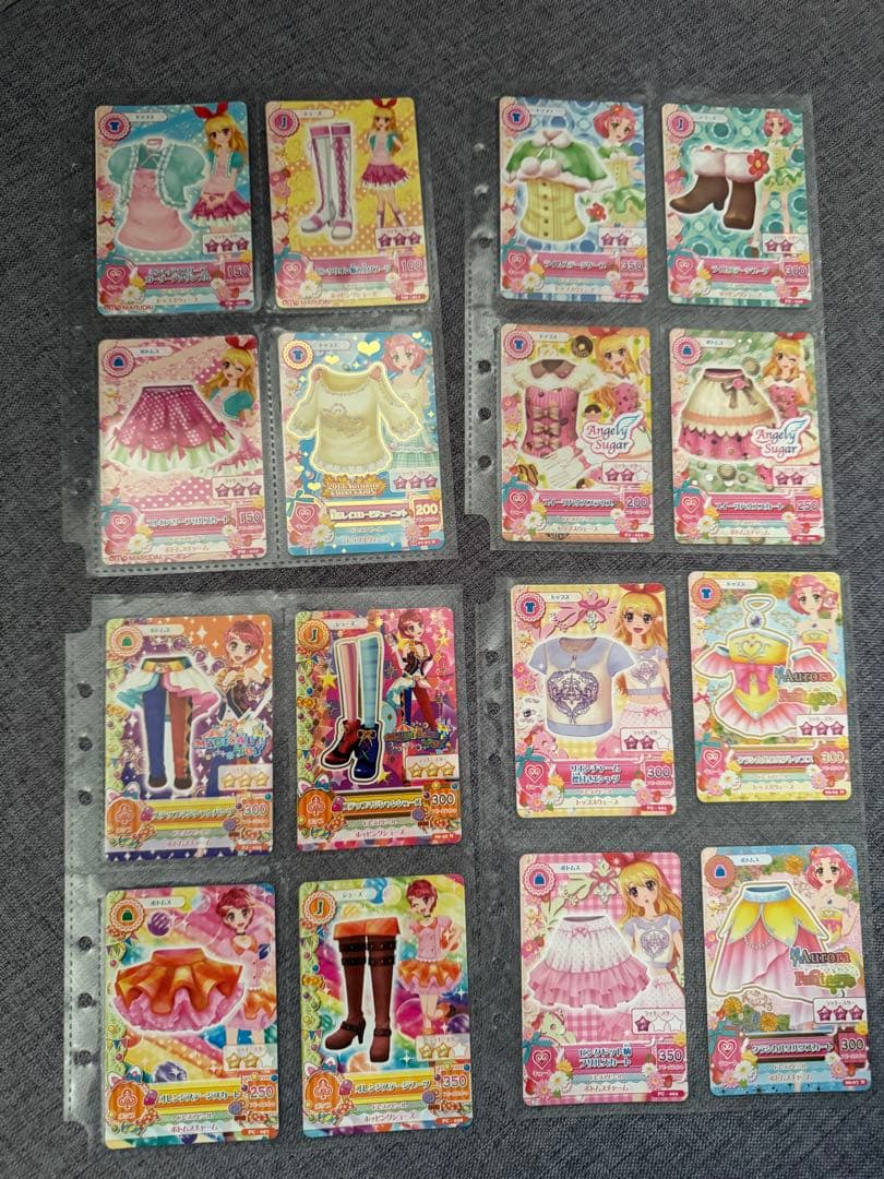 アイカツ！初期　希少レアバインダーandカード80枚入り