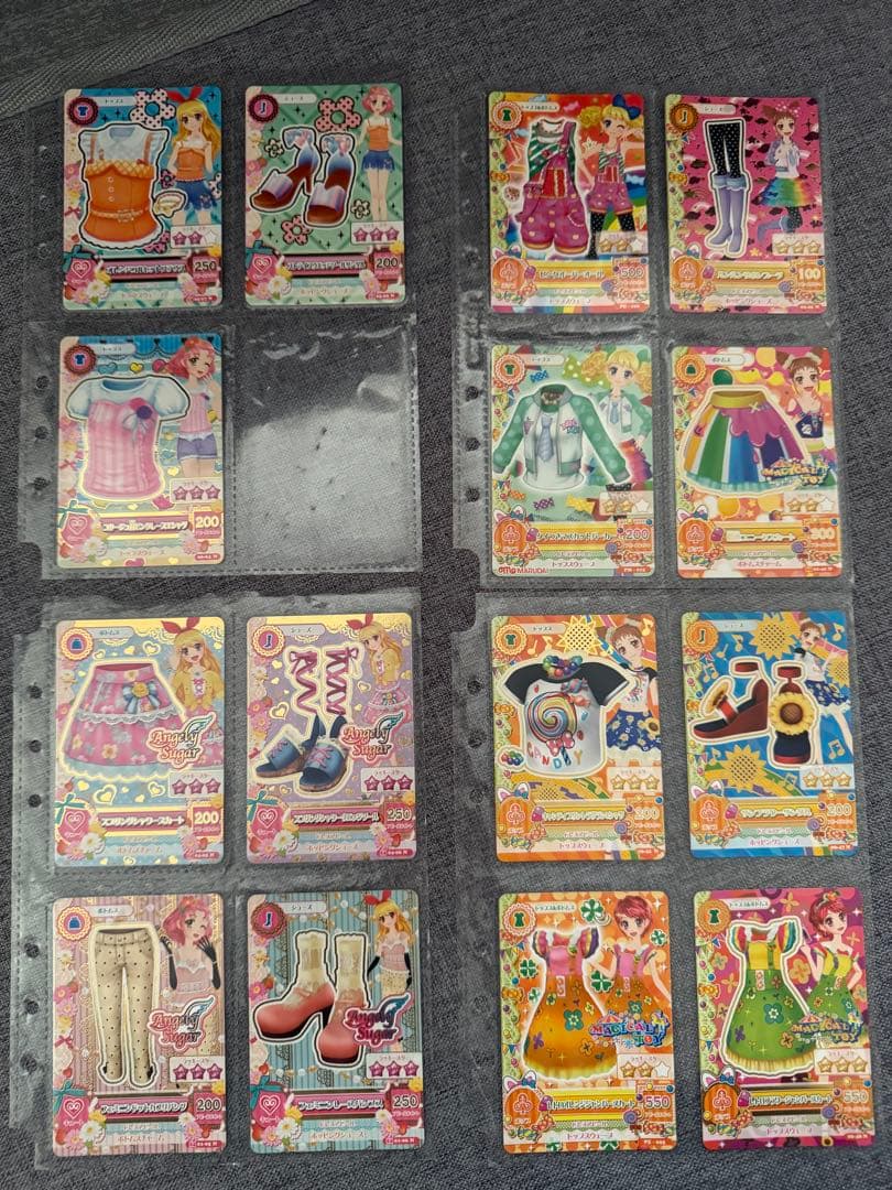 アイカツ！初期　希少レアバインダーandカード80枚入り