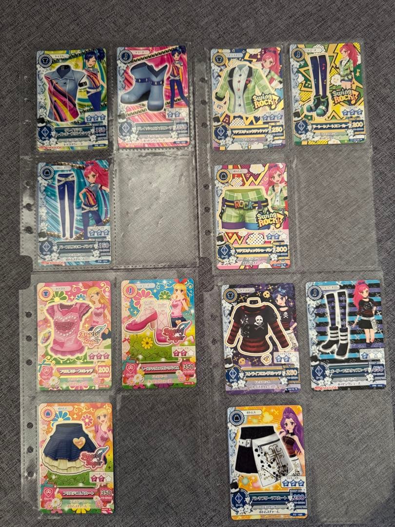 アイカツ！初期　希少レアバインダーandカード80枚入り