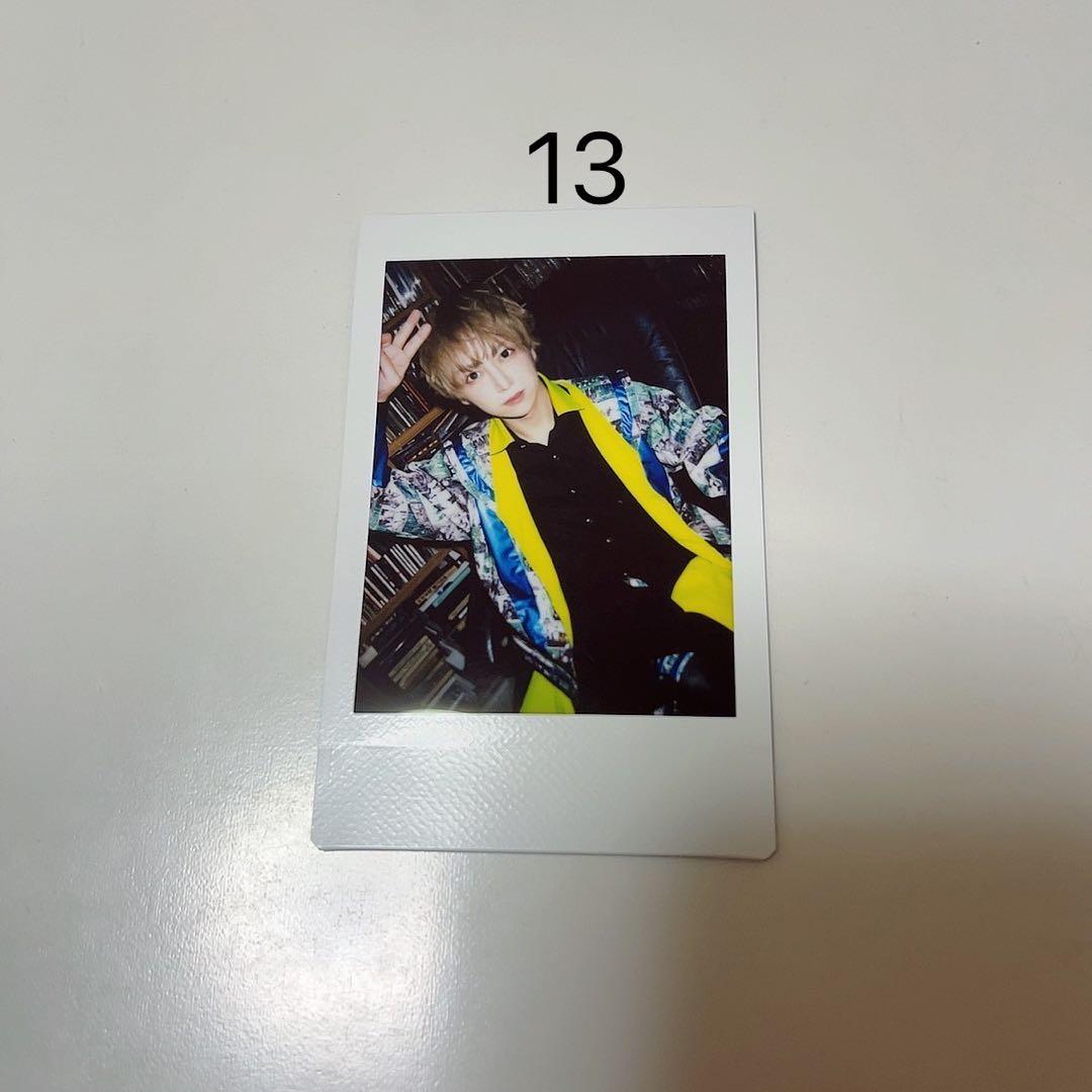 ν［neu］　タクミ　チェキ