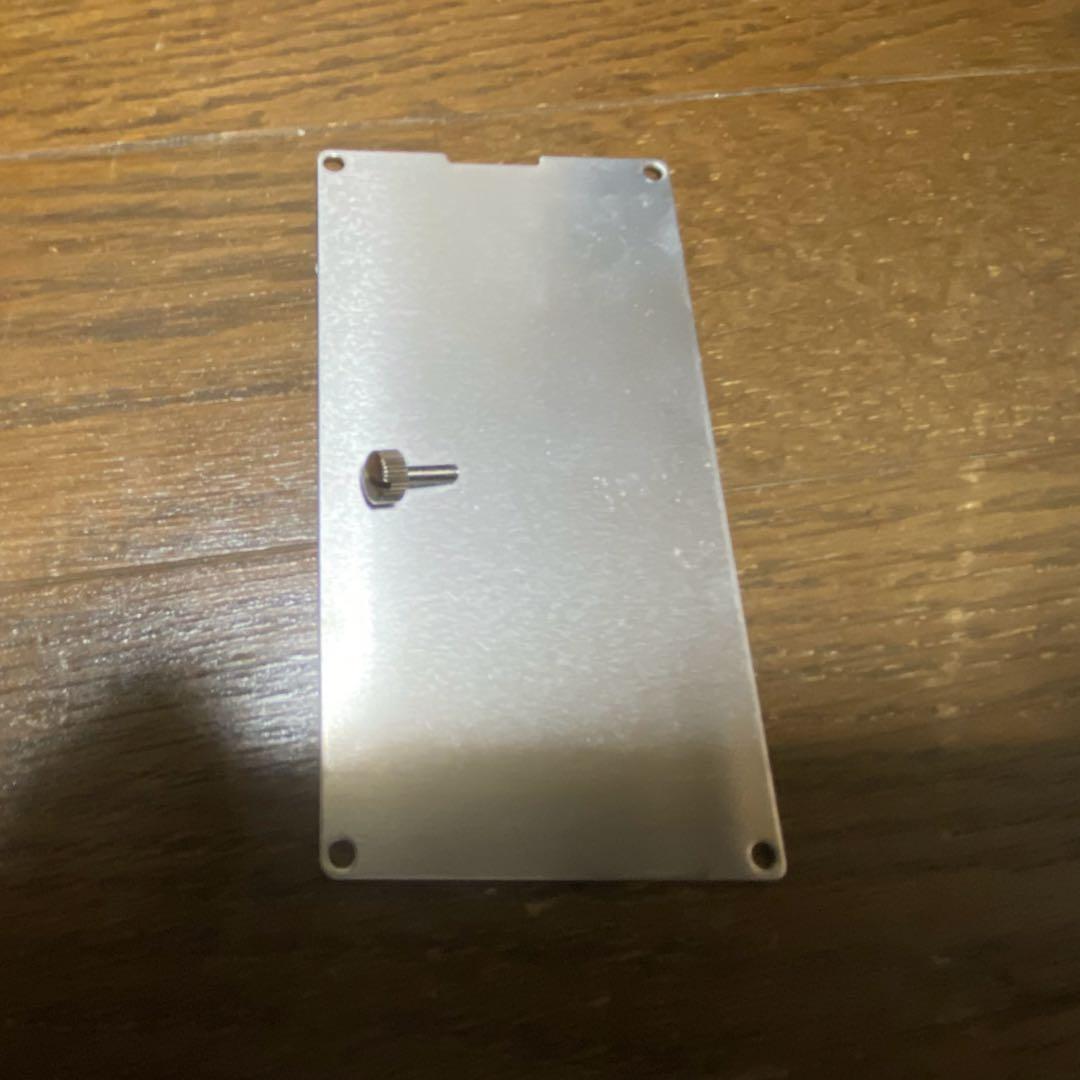 BOSS AD-2(交換用ボトムプレート、銀ネジ付)