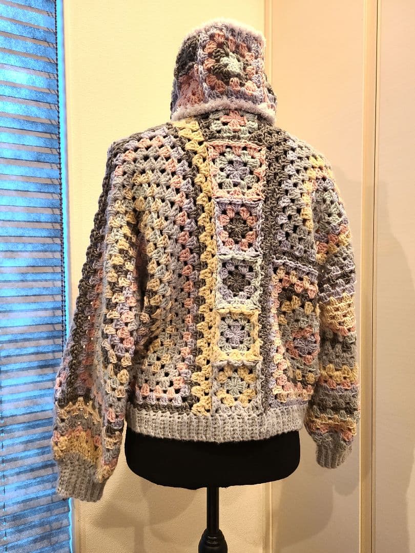 ゆき様　グラニースクエアデザイン スヌードとカーデガンのセット