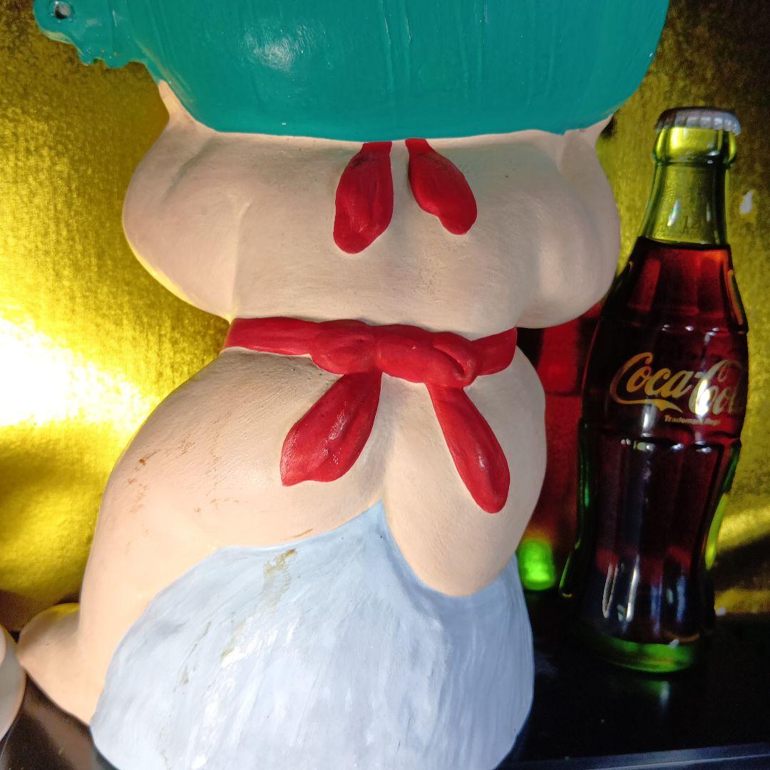 力士のフィギュア 青い桶