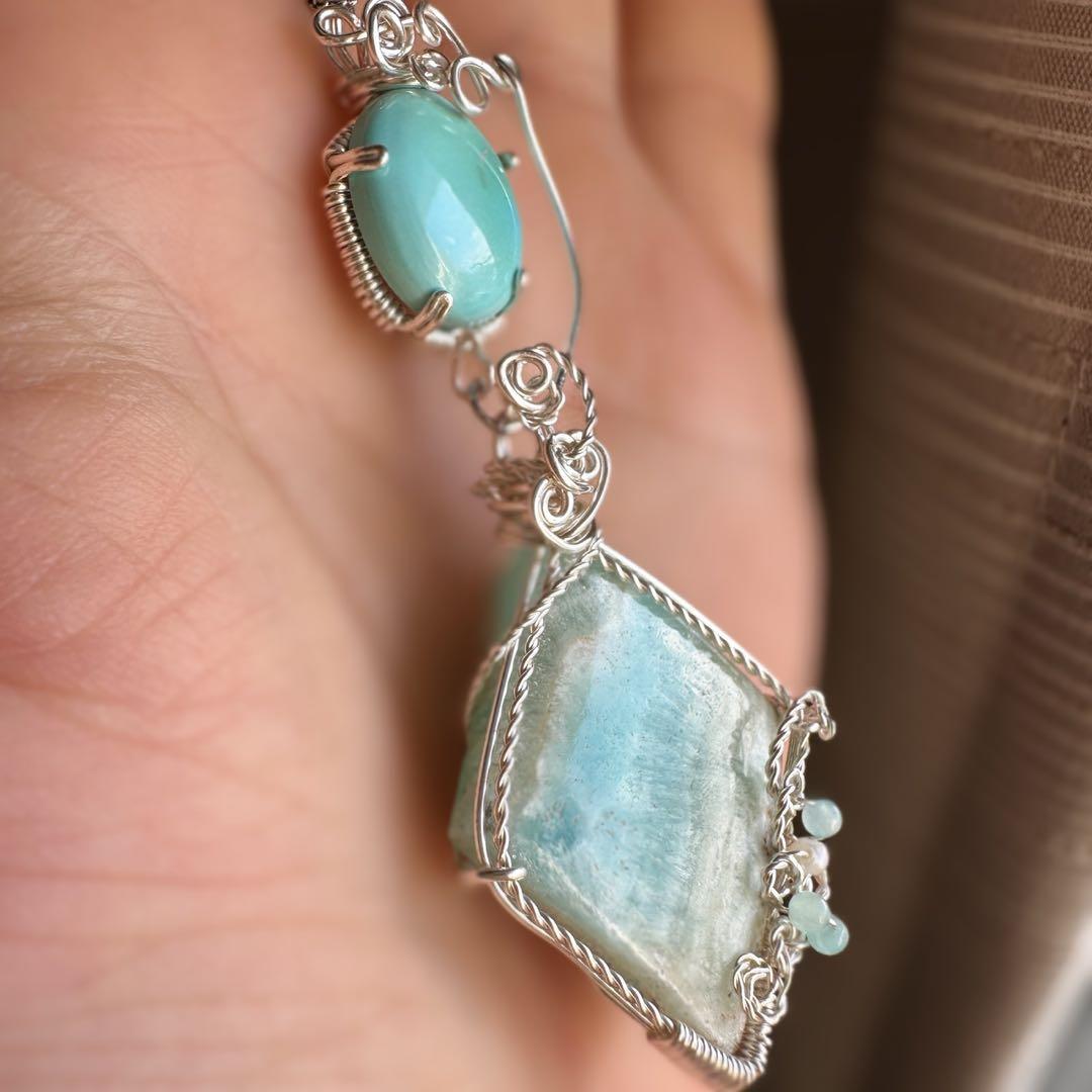 カリビアンブルー・カルサイトとターコイズ のワイヤージュエリー