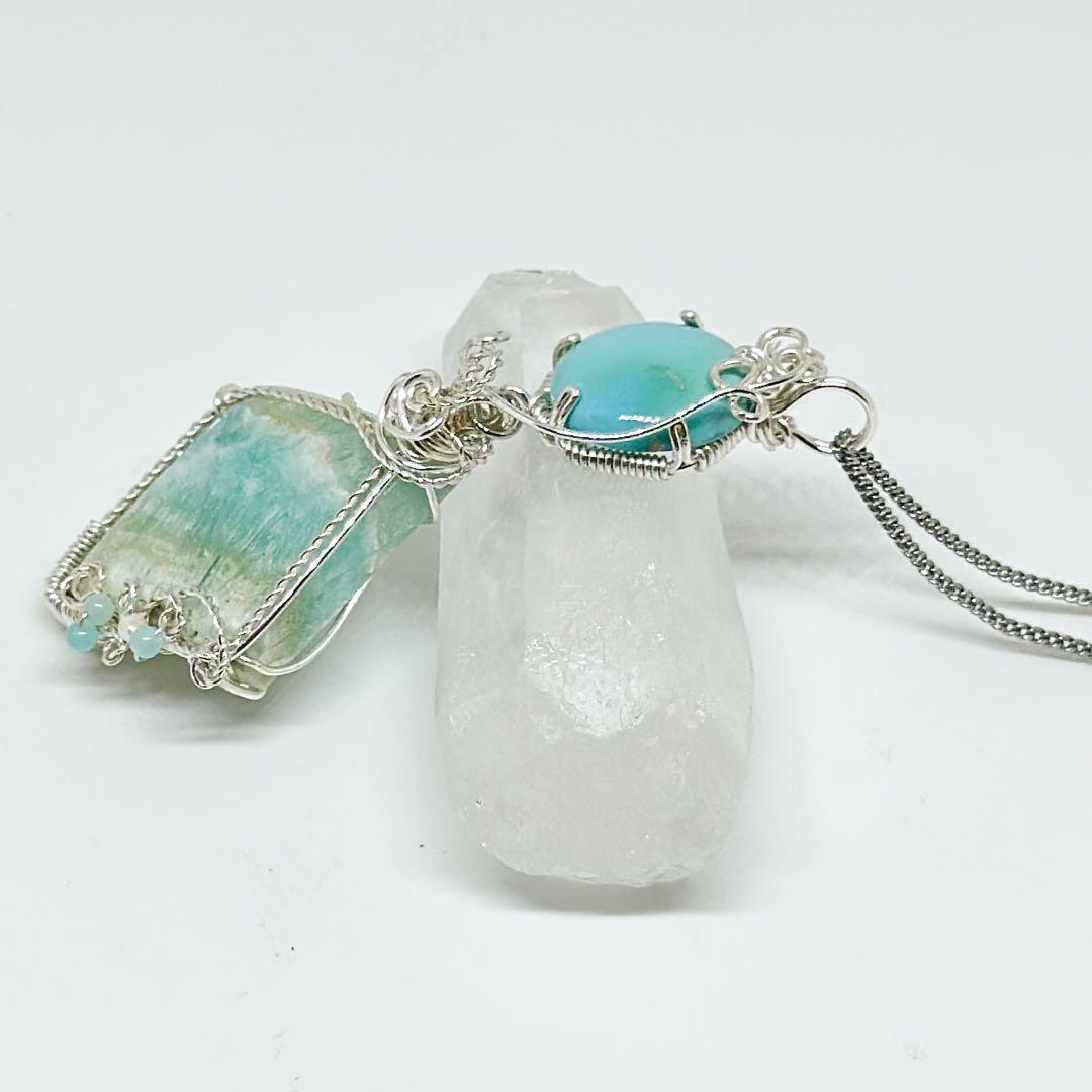 カリビアンブルー・カルサイトとターコイズ のワイヤージュエリー