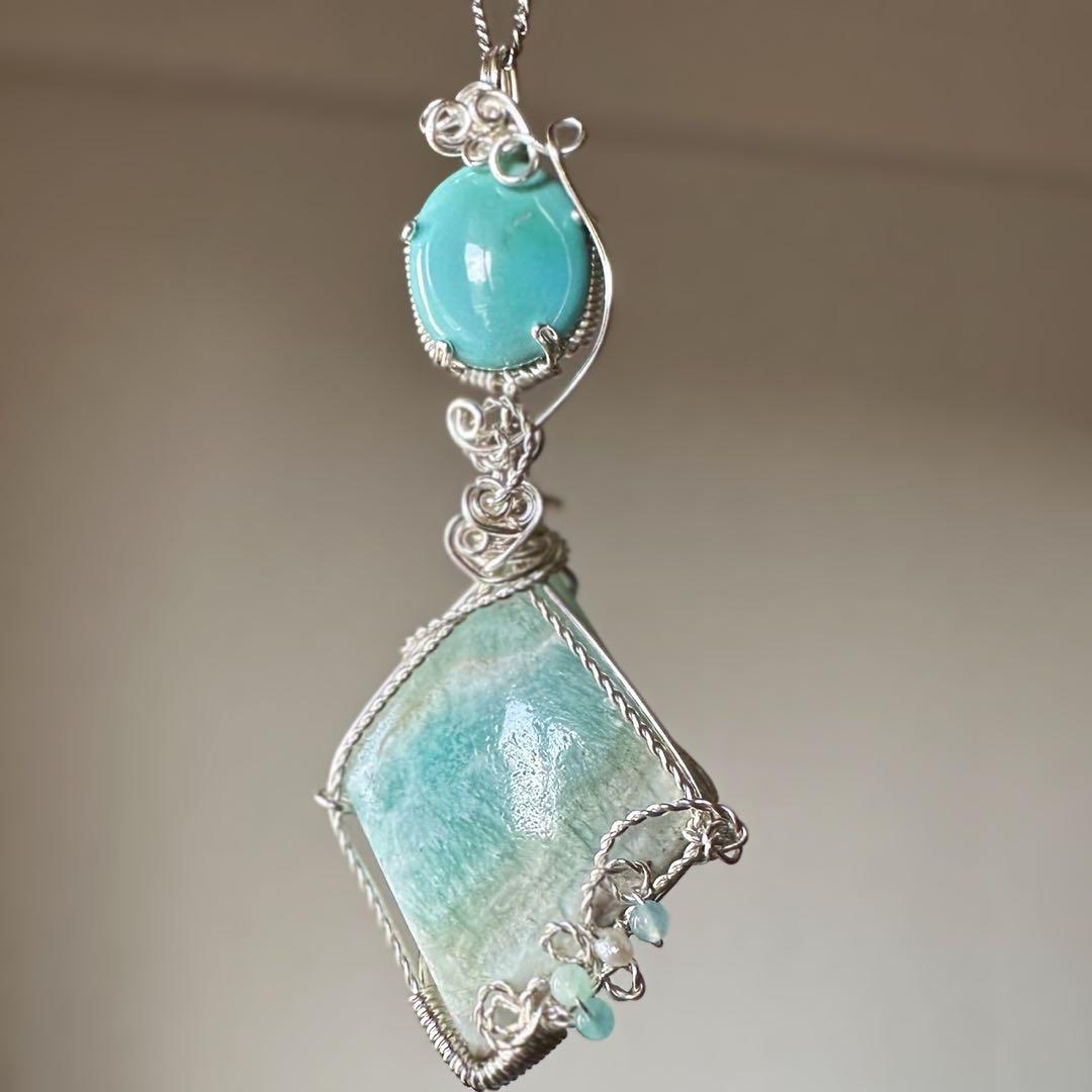 カリビアンブルー・カルサイトとターコイズ のワイヤージュエリー