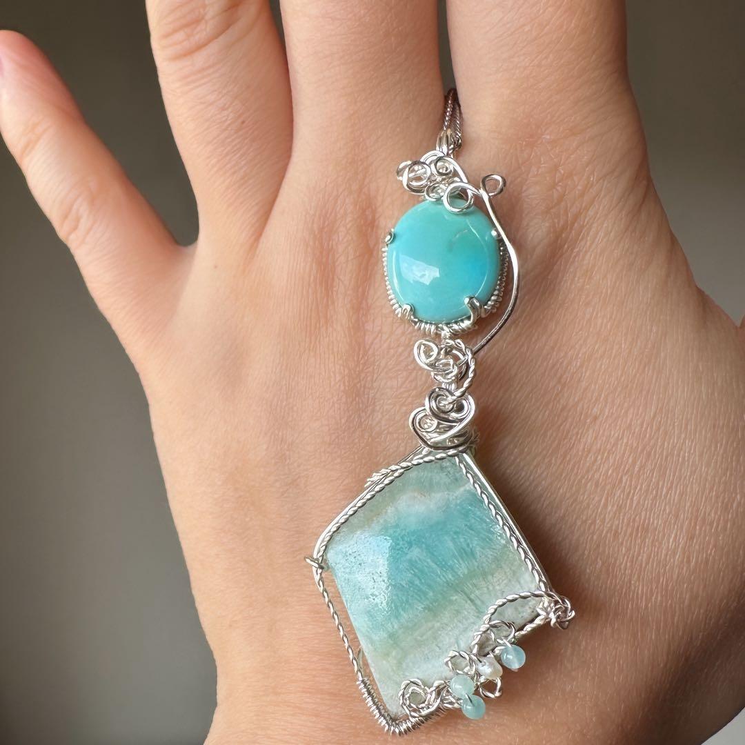 カリビアンブルー・カルサイトとターコイズ のワイヤージュエリー