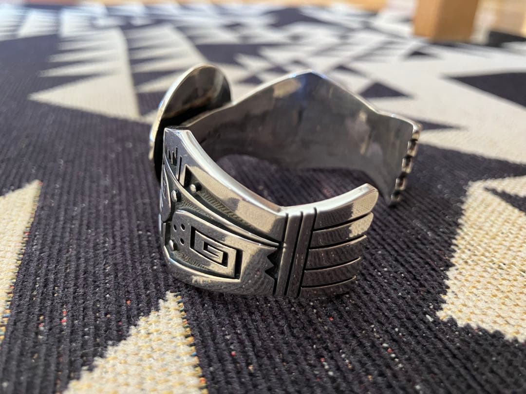 ホピ族Gary&Elsie Yoyokieゲーリーアンドエルシーヨヨキ バングル