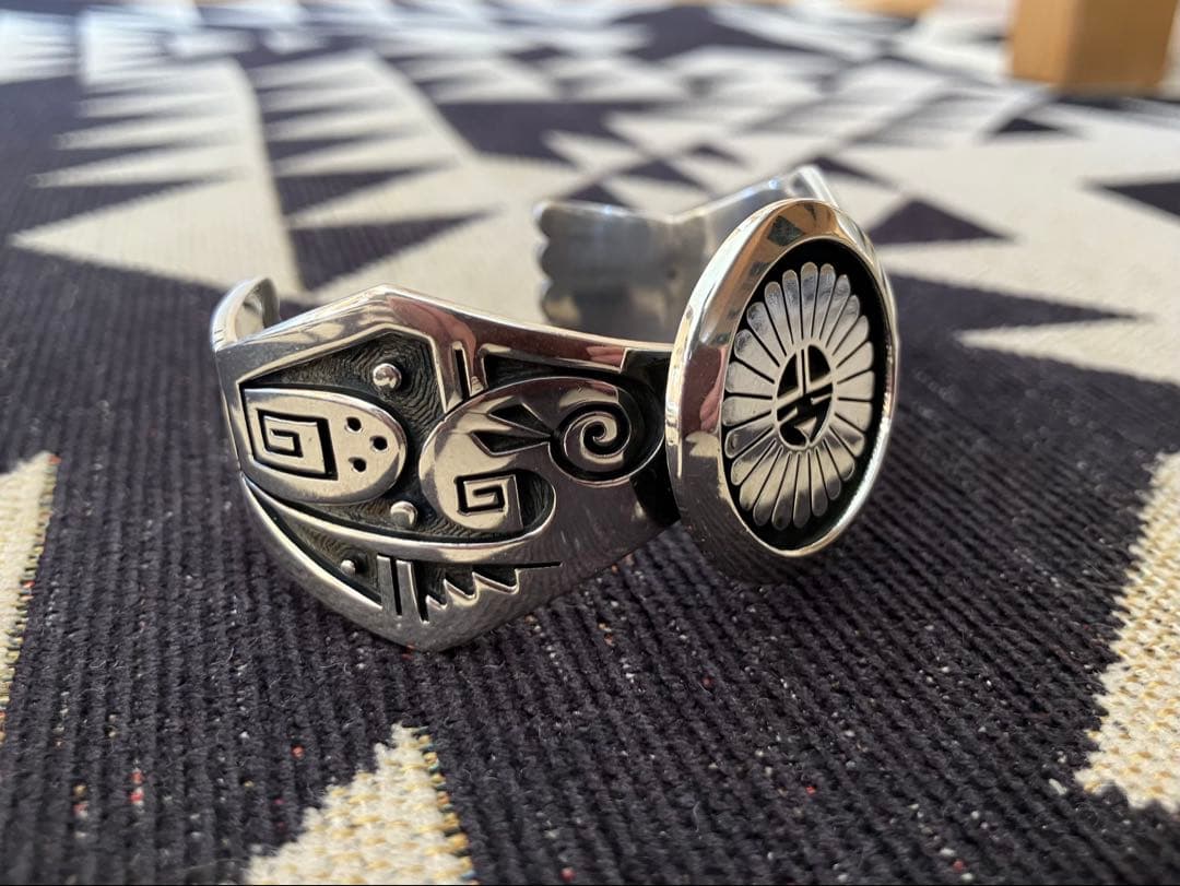 ホピ族Gary&Elsie Yoyokieゲーリーアンドエルシーヨヨキ バングル