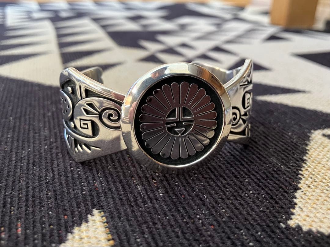 ホピ族Gary&Elsie Yoyokieゲーリーアンドエルシーヨヨキ バングル