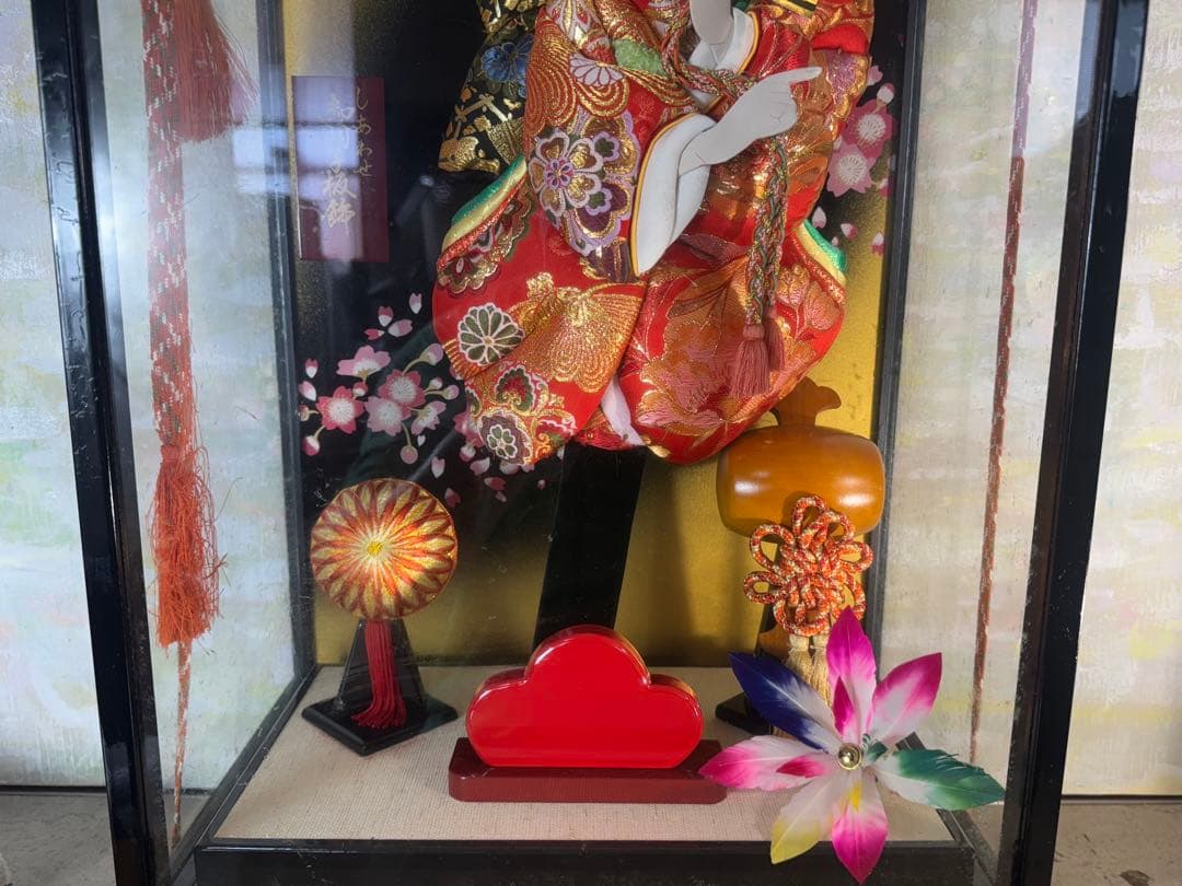 羽子板ガラスケース入り　オルゴール付き