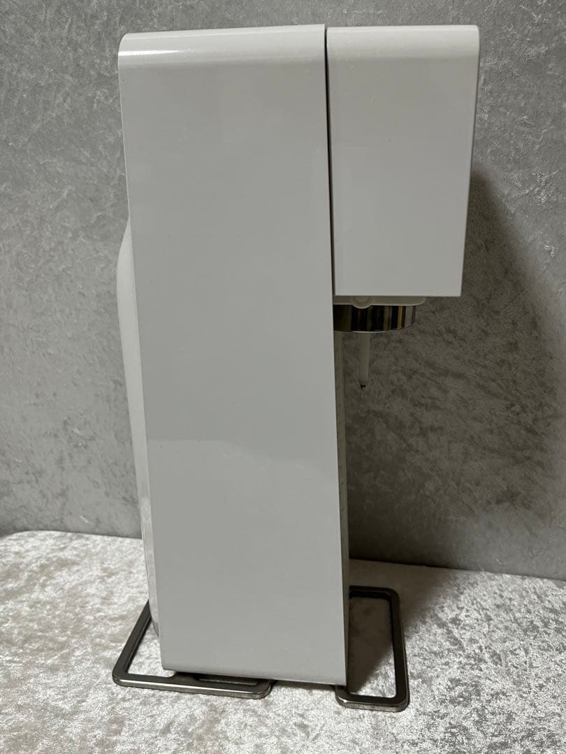 SodaStream Source v3 ガスシリンダー付き 炭酸水メーカー