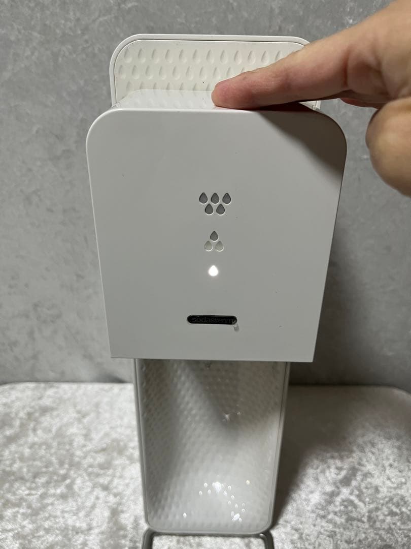 SodaStream Source v3 ガスシリンダー付き 炭酸水メーカー