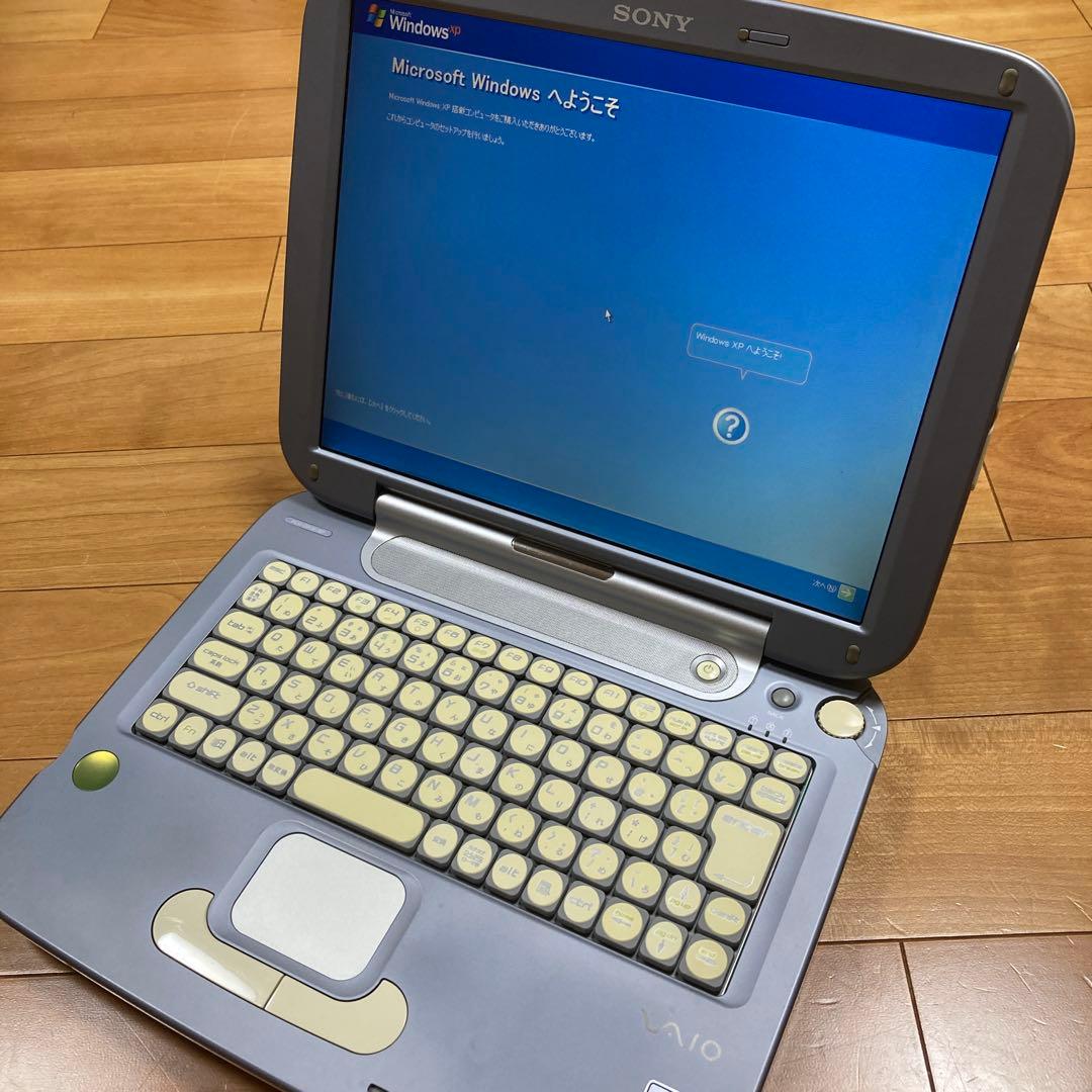 SONY VAIO ノートPC 白