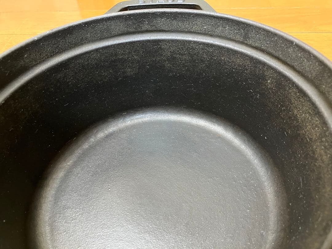 ストウブ  ココット　ラウンド　20cm 黒