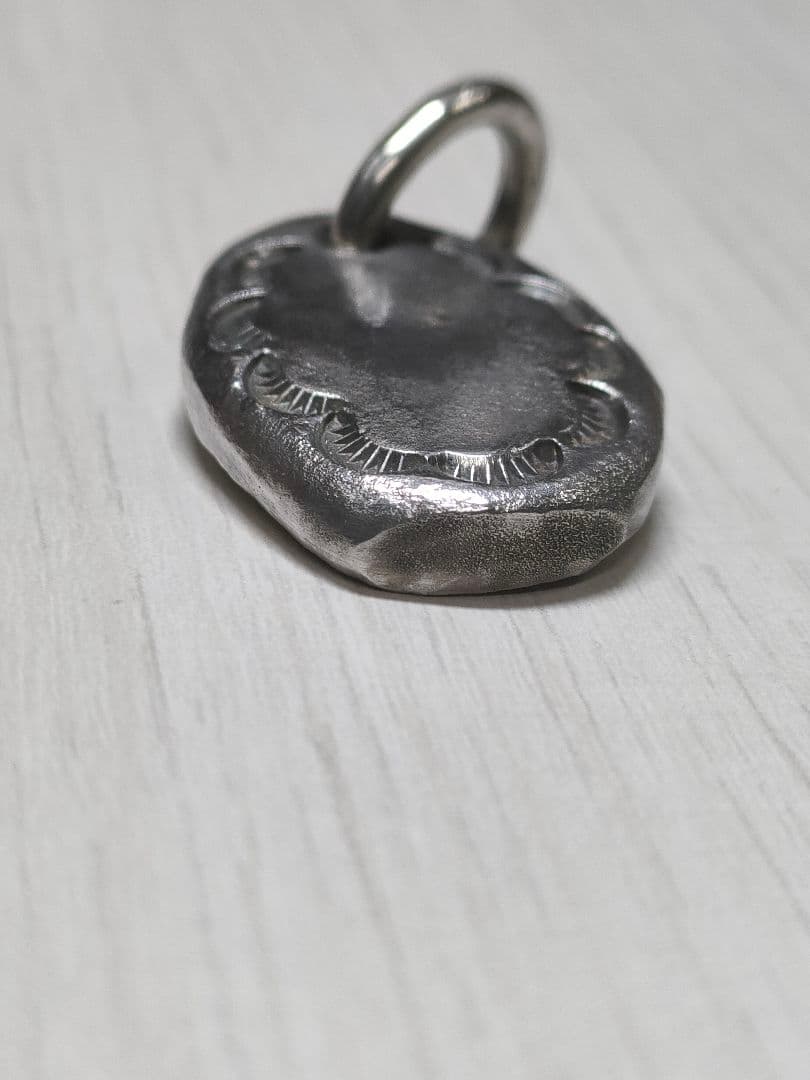 シルバー925製ナバホスタンプオーバルペンダント　22✕19㌢　16.3㌘