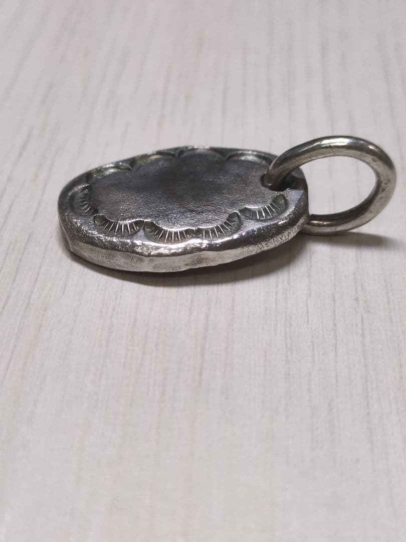 シルバー925製ナバホスタンプオーバルペンダント　22✕19㌢　16.3㌘