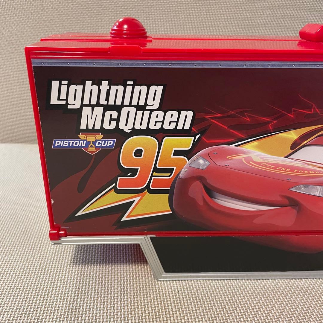 【廃盤】トミカ カーズ　たくさんのせよう! 大きなマック トレーラー 24台収納