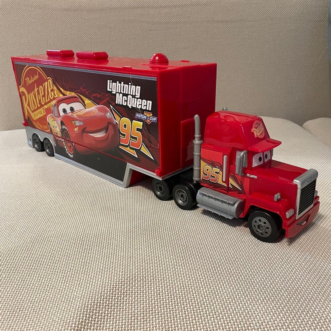 【廃盤】トミカ カーズ　たくさんのせよう! 大きなマック トレーラー 24台収納