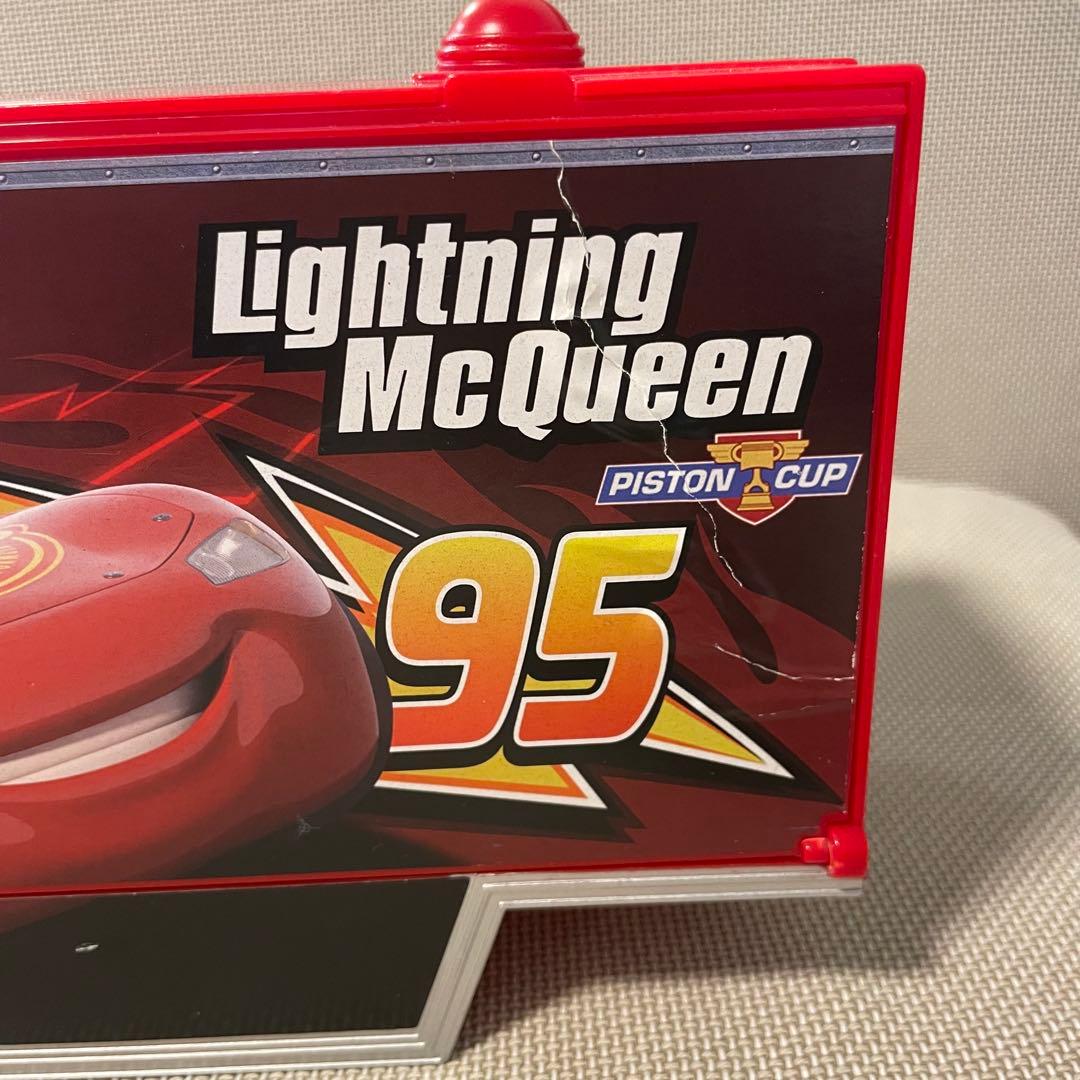 【廃盤】トミカ カーズ　たくさんのせよう! 大きなマック トレーラー 24台収納