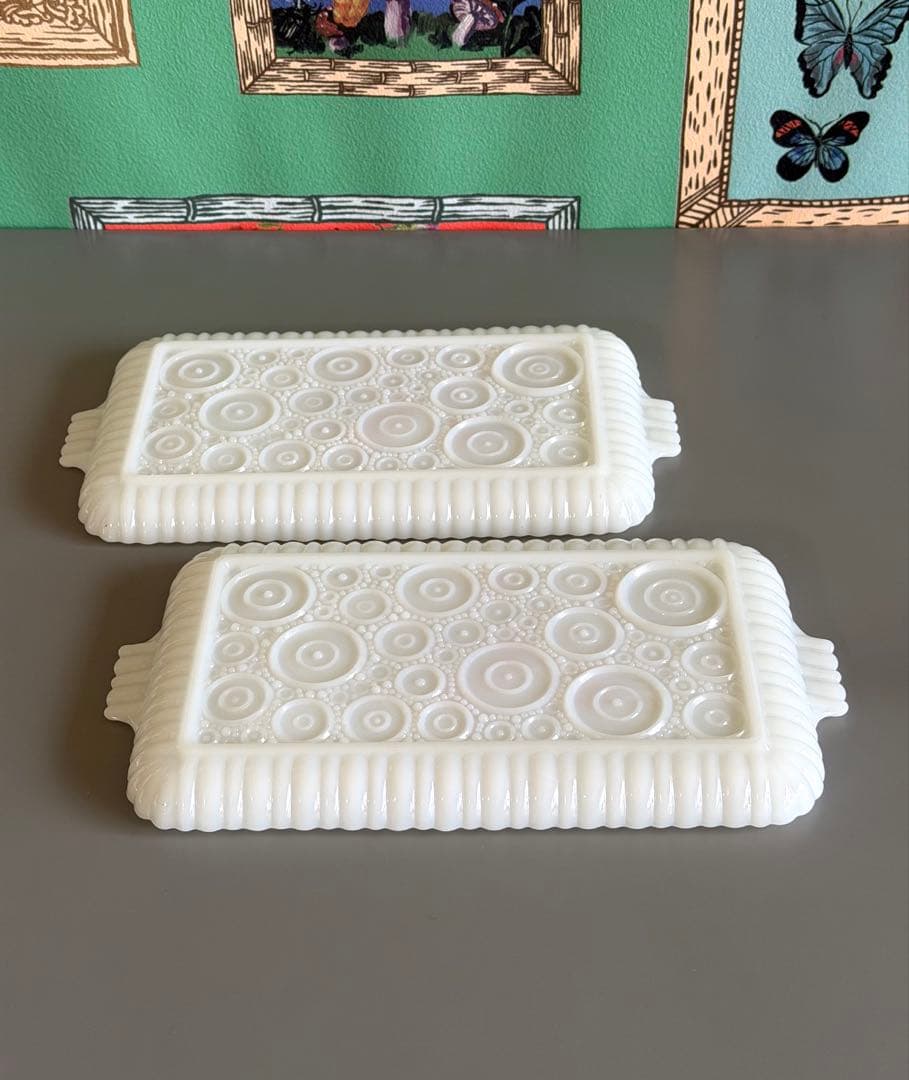 美品　Fire-King フルーレット　スナックセット　2セット　ミルクガラス