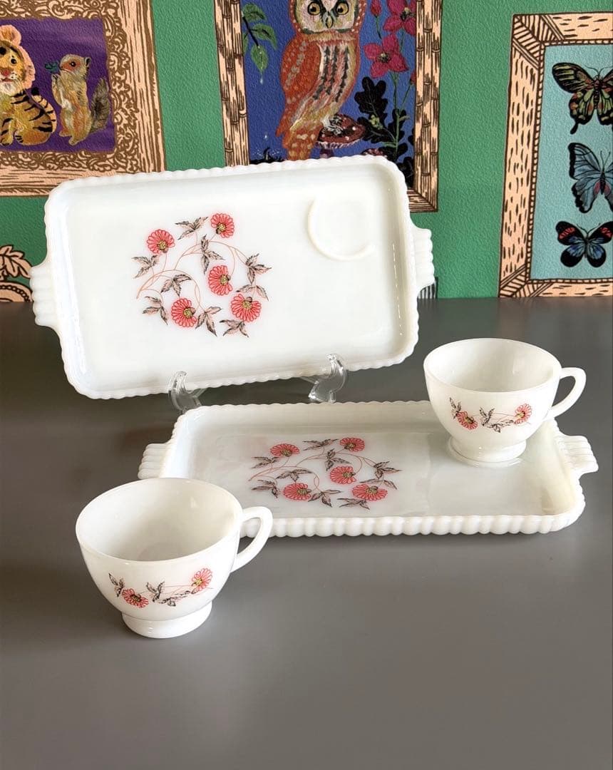 美品　Fire-King フルーレット　スナックセット　2セット　ミルクガラス