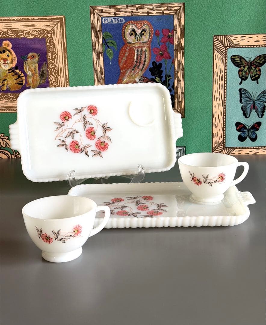 美品　Fire-King フルーレット　スナックセット　2セット　ミルクガラス