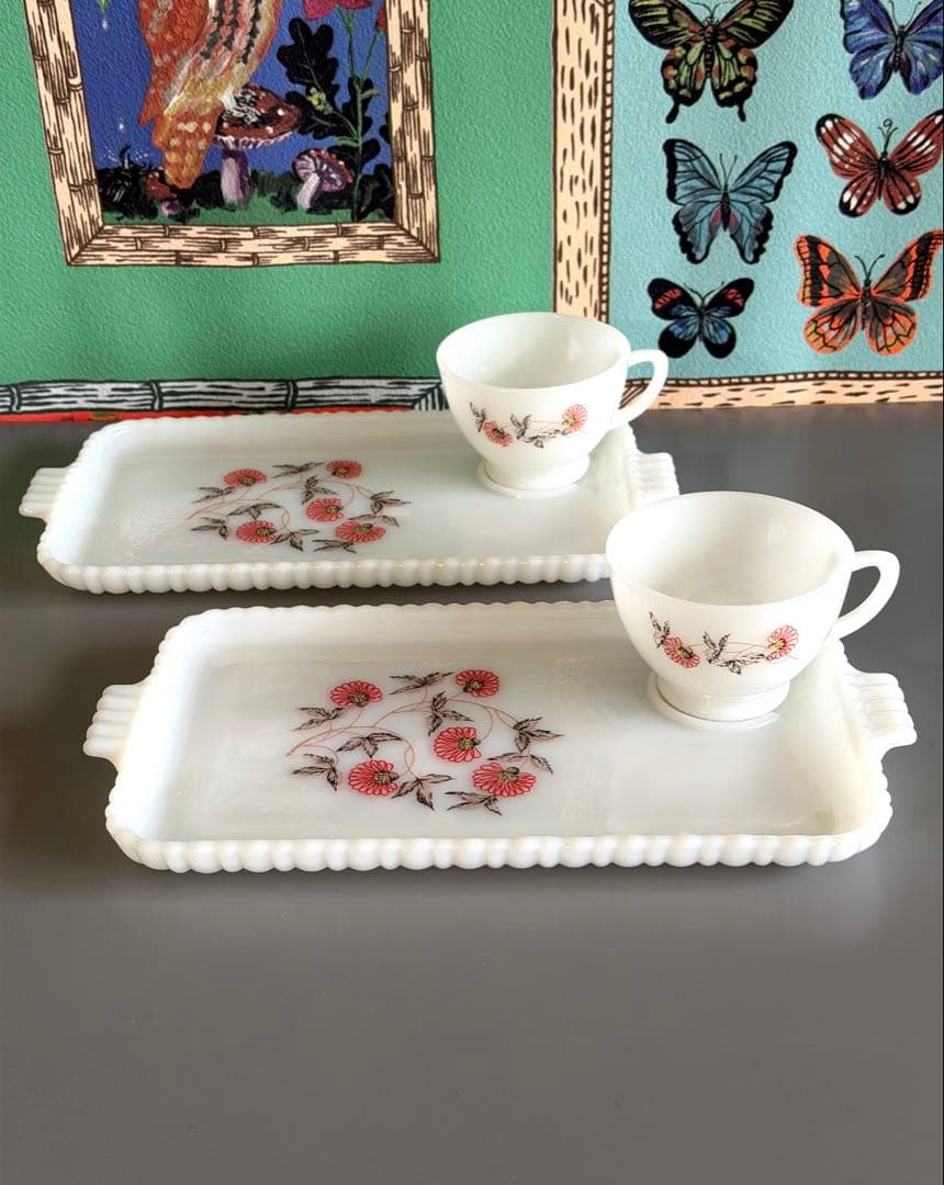 美品　Fire-King フルーレット　スナックセット　2セット　ミルクガラス