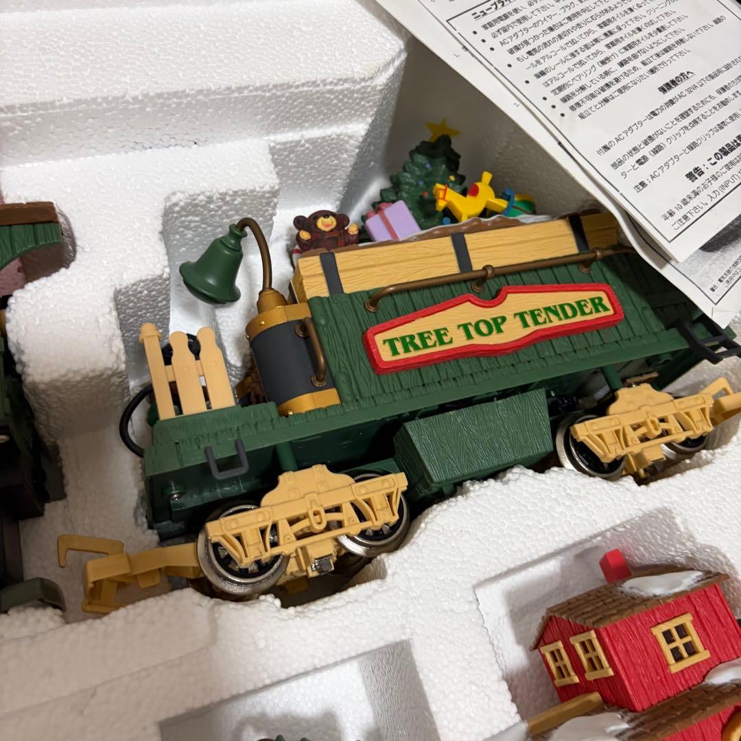 HOLIDAY EXPRESS アニメイテッドトレインセット クリスマス飾り