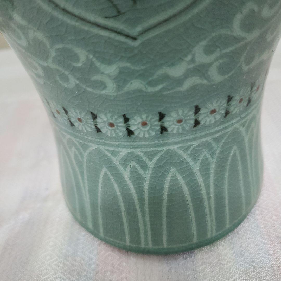 蔵出し特価　緑色陶器　花瓶作家物26cm直径15cm重さ約1,4kg