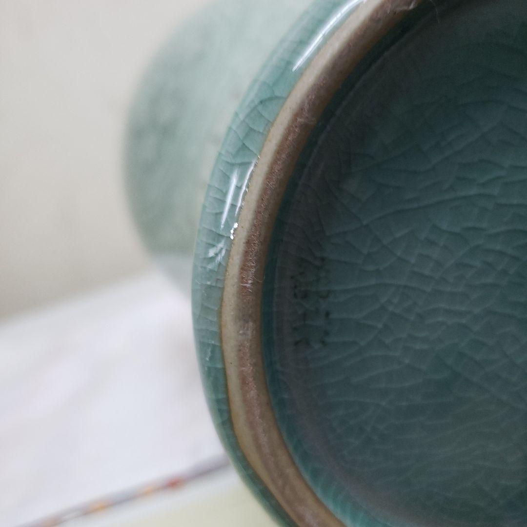 蔵出し特価　緑色陶器　花瓶作家物26cm直径15cm重さ約1,4kg