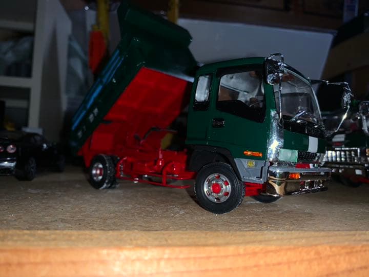 アオシマ1/32 4トンダンプ