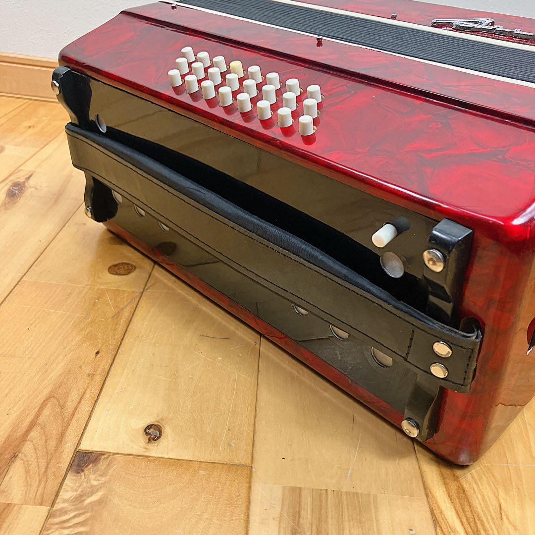 美品 BAILE アコーディオン 30鍵 24ベース 赤 ケース付