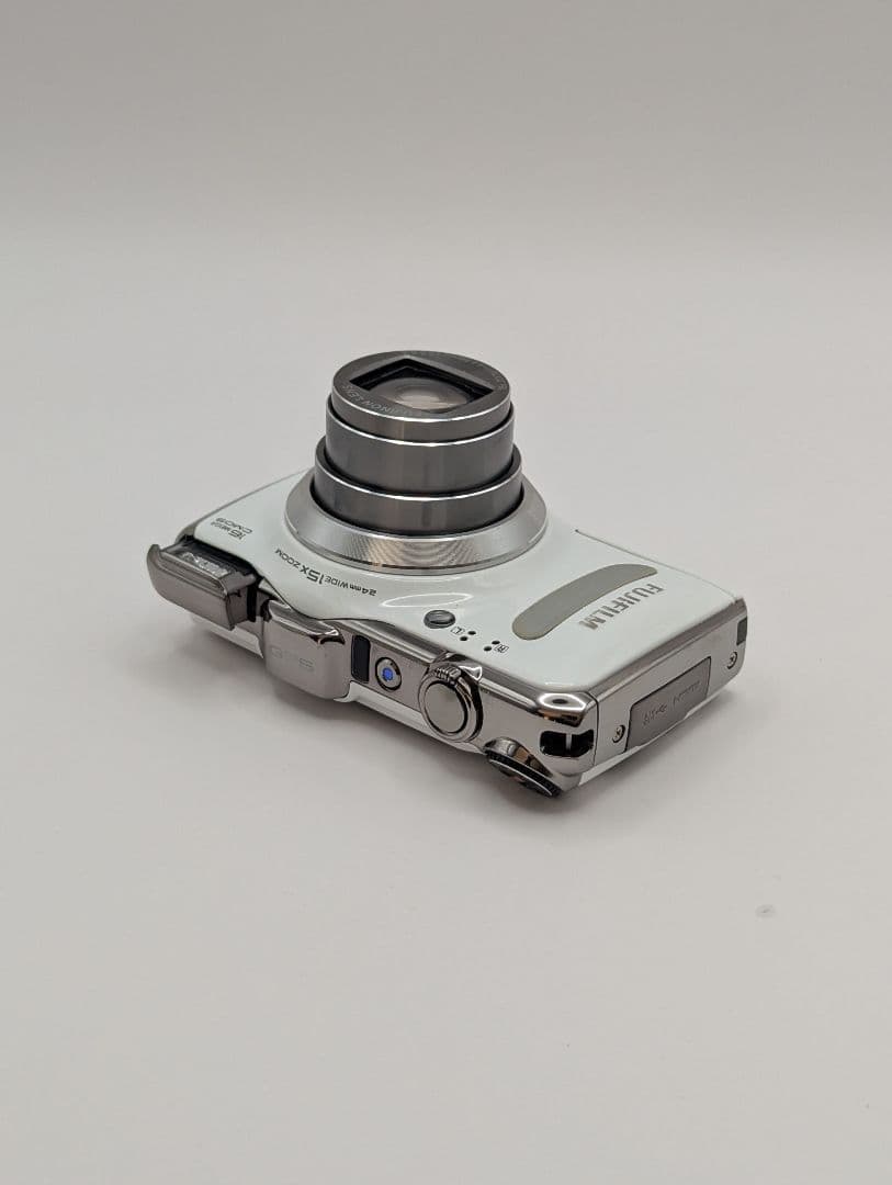 FUJIFILM FinePix F550 EXR ホワイト