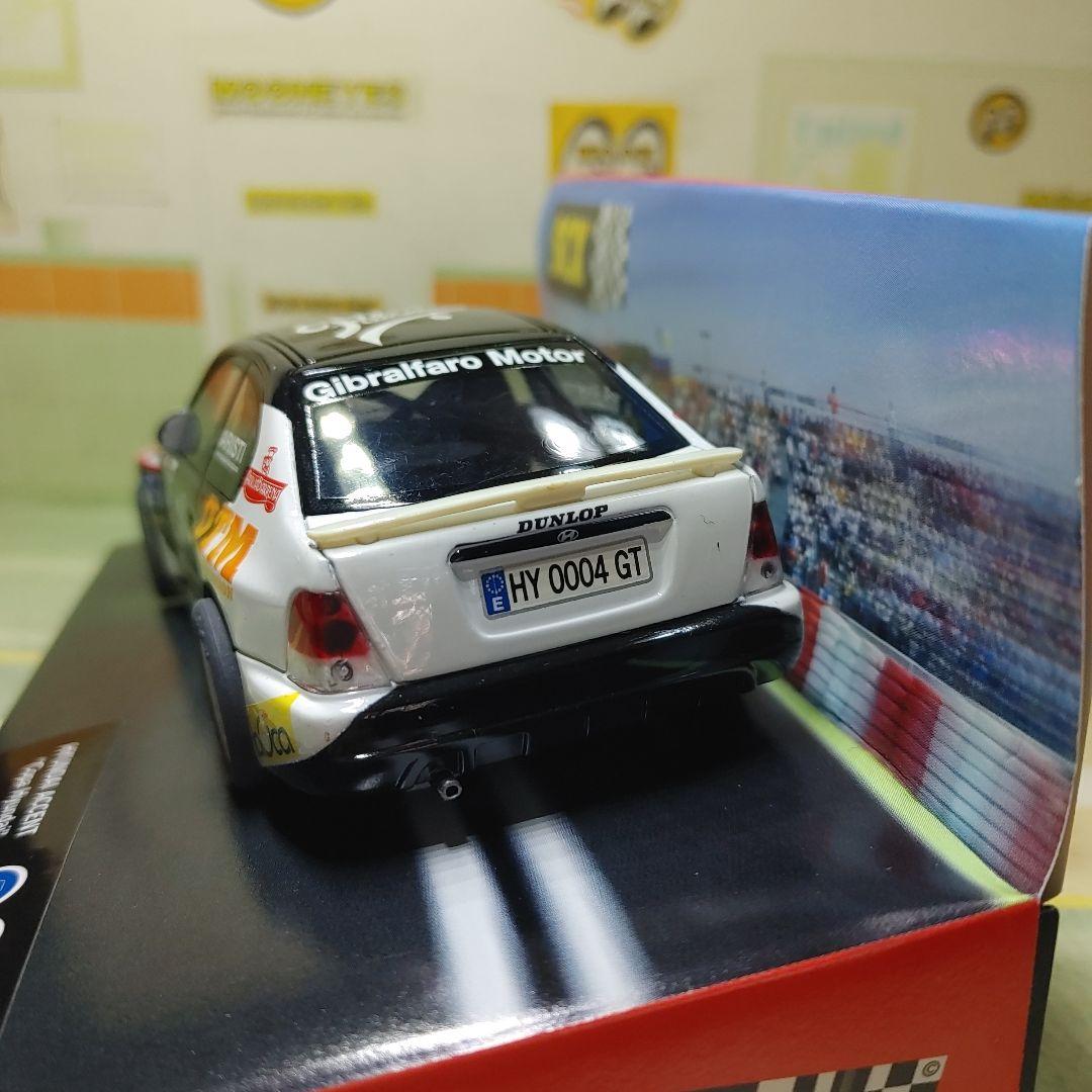 HYUNDAI ACCENT1/32スロットカー