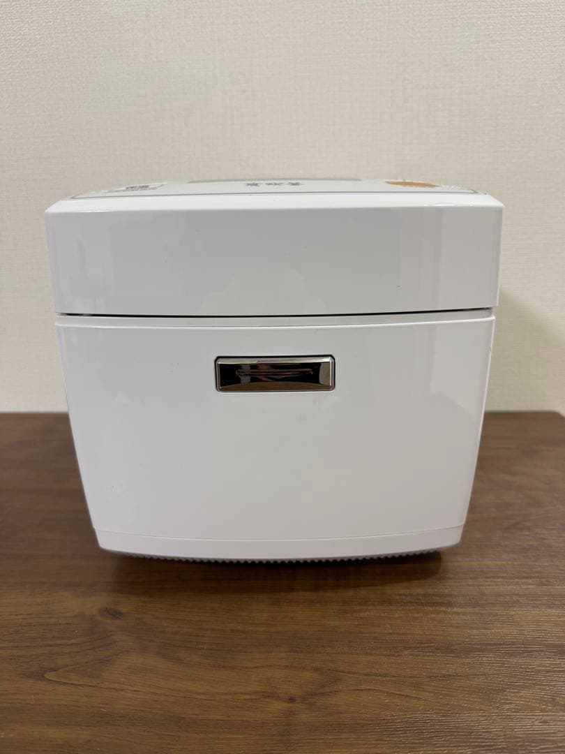 【ぴよっち様】MITSUBISHI IH炊飯器 NJ-KSE106-W18年製