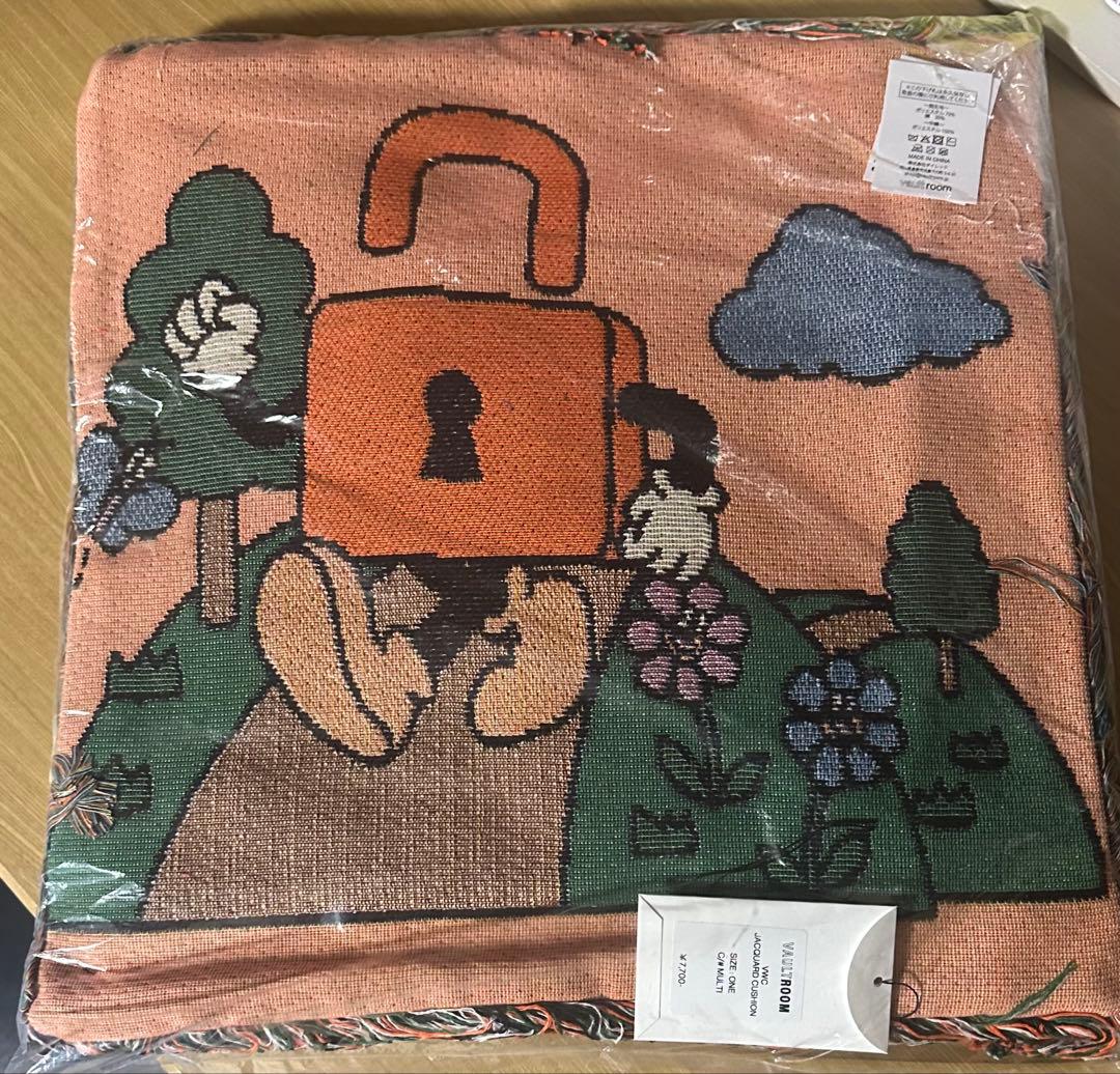 vaultroom VWC JACQUARD CUSHION クッション