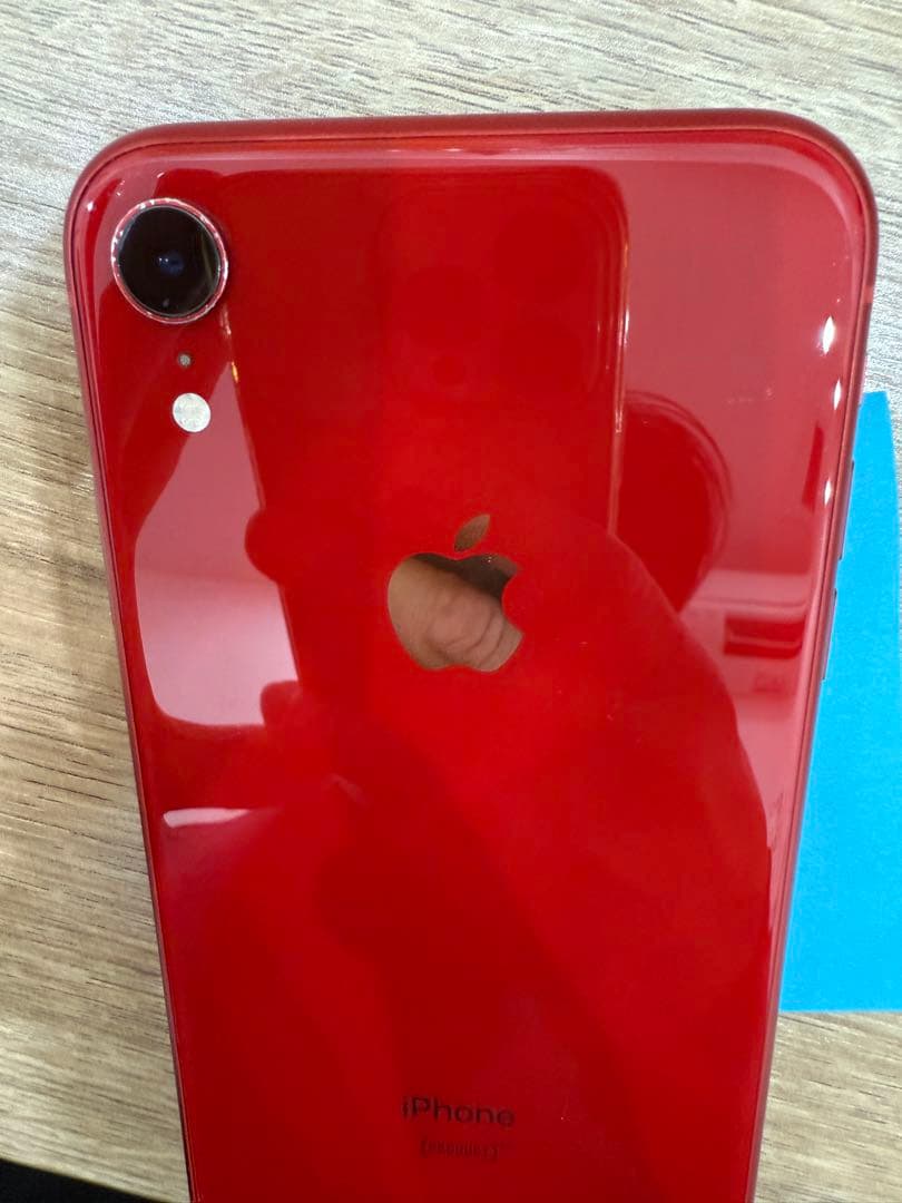 Apple iPhone XR レッド　RED スマホ　本体