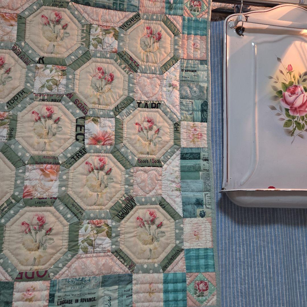 ❣️パッチワークキルト　薔薇　❣️