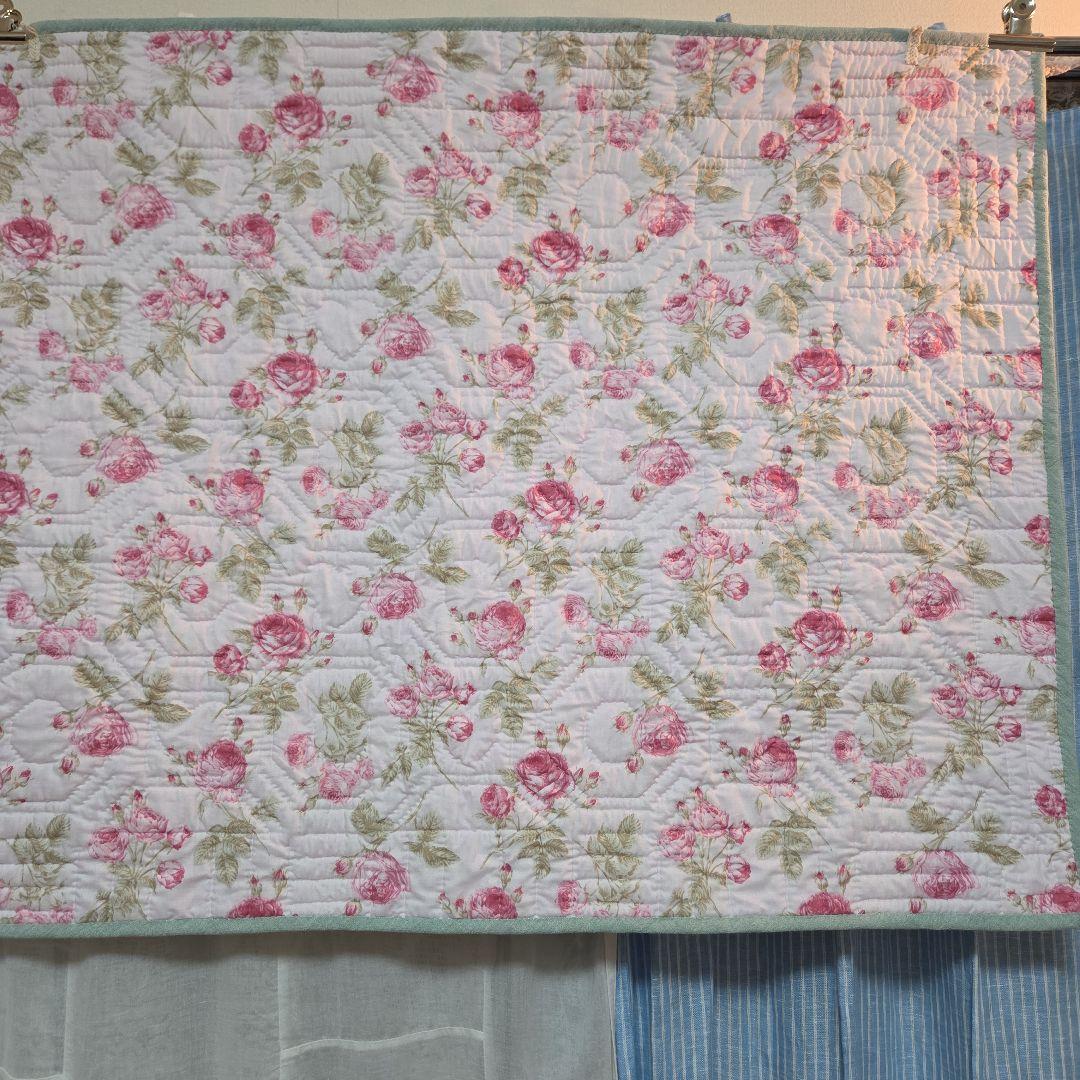 ❣️パッチワークキルト　薔薇　❣️