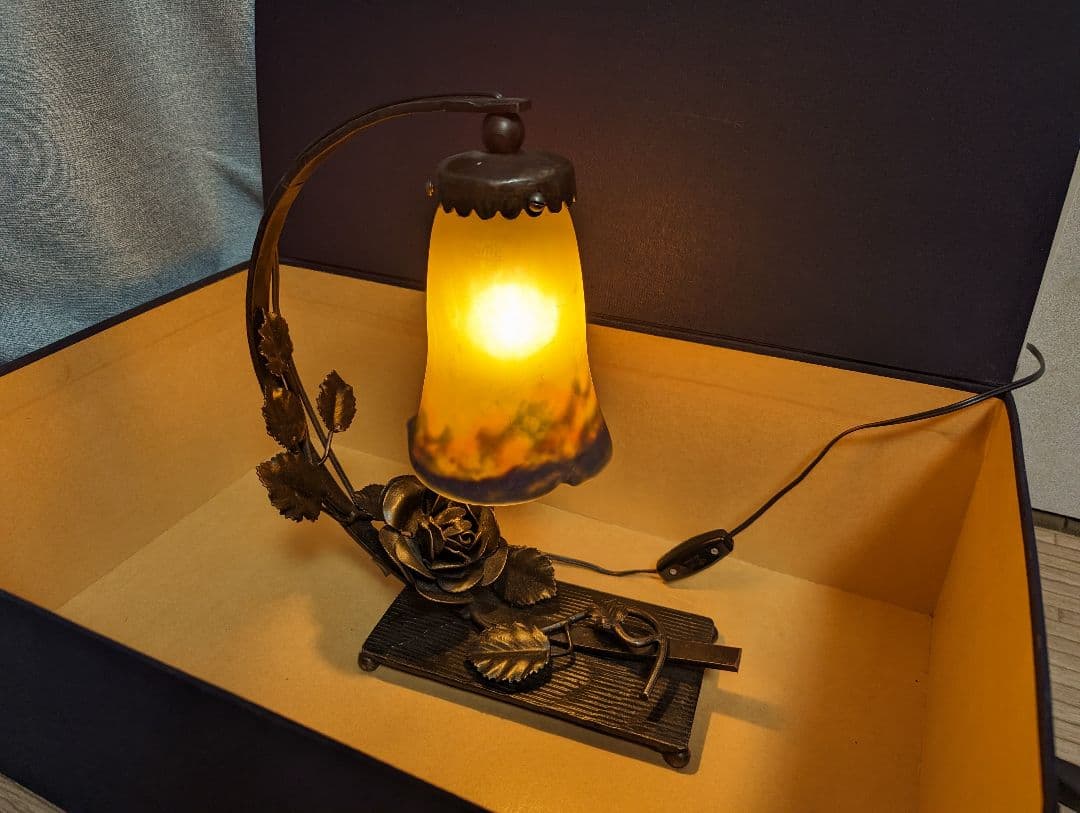 ステンドグラス スタンドランプ　アンティーク