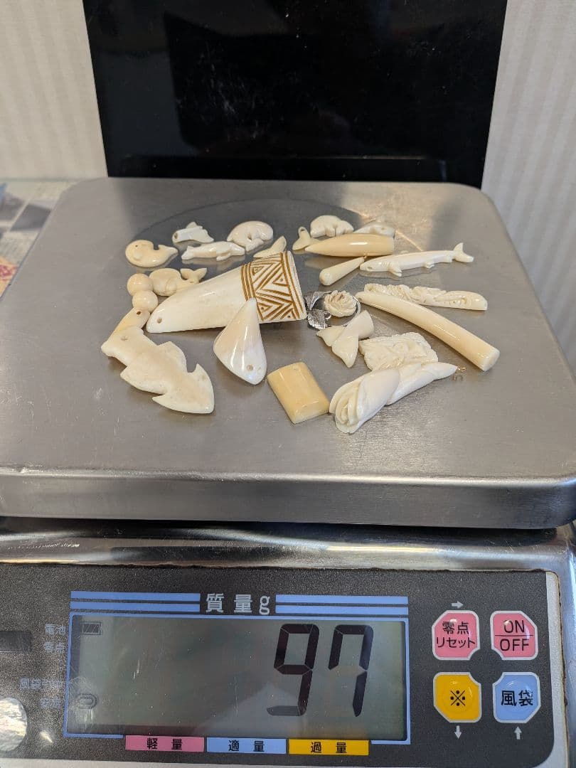 マッコウ鯨歯　本物　ストラップ