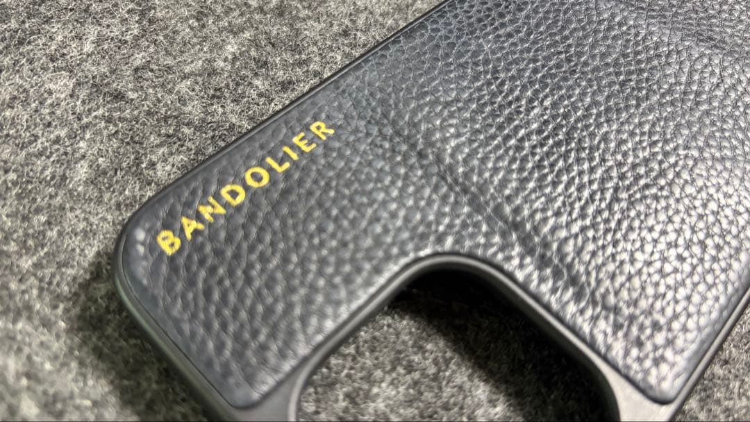 BANDOLIER ブラックレザーケースiPhone13 Pro Max