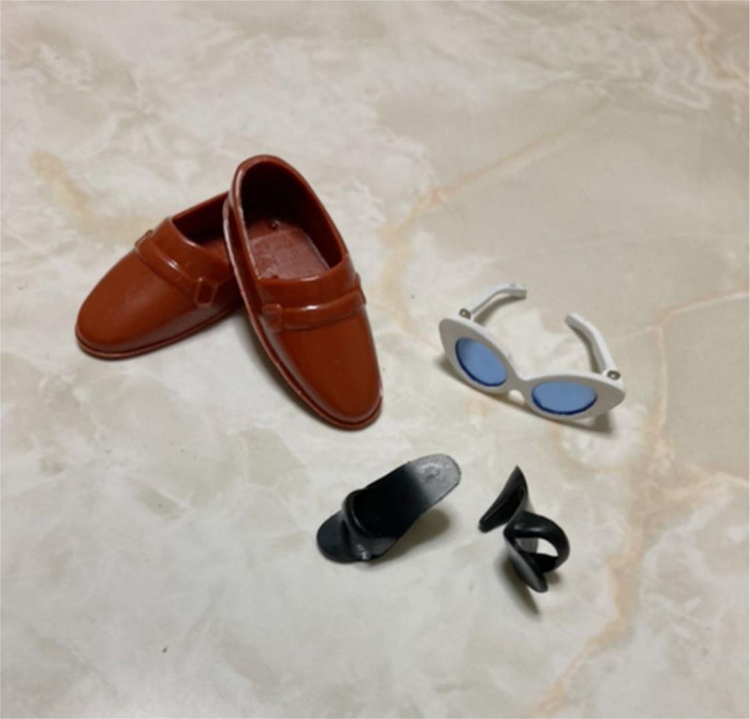 カスタマイズド　エルビスプレスリーとグリースのサンディ　2体セット