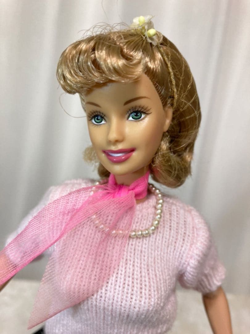 カスタマイズド　エルビスプレスリーとグリースのサンディ　2体セット