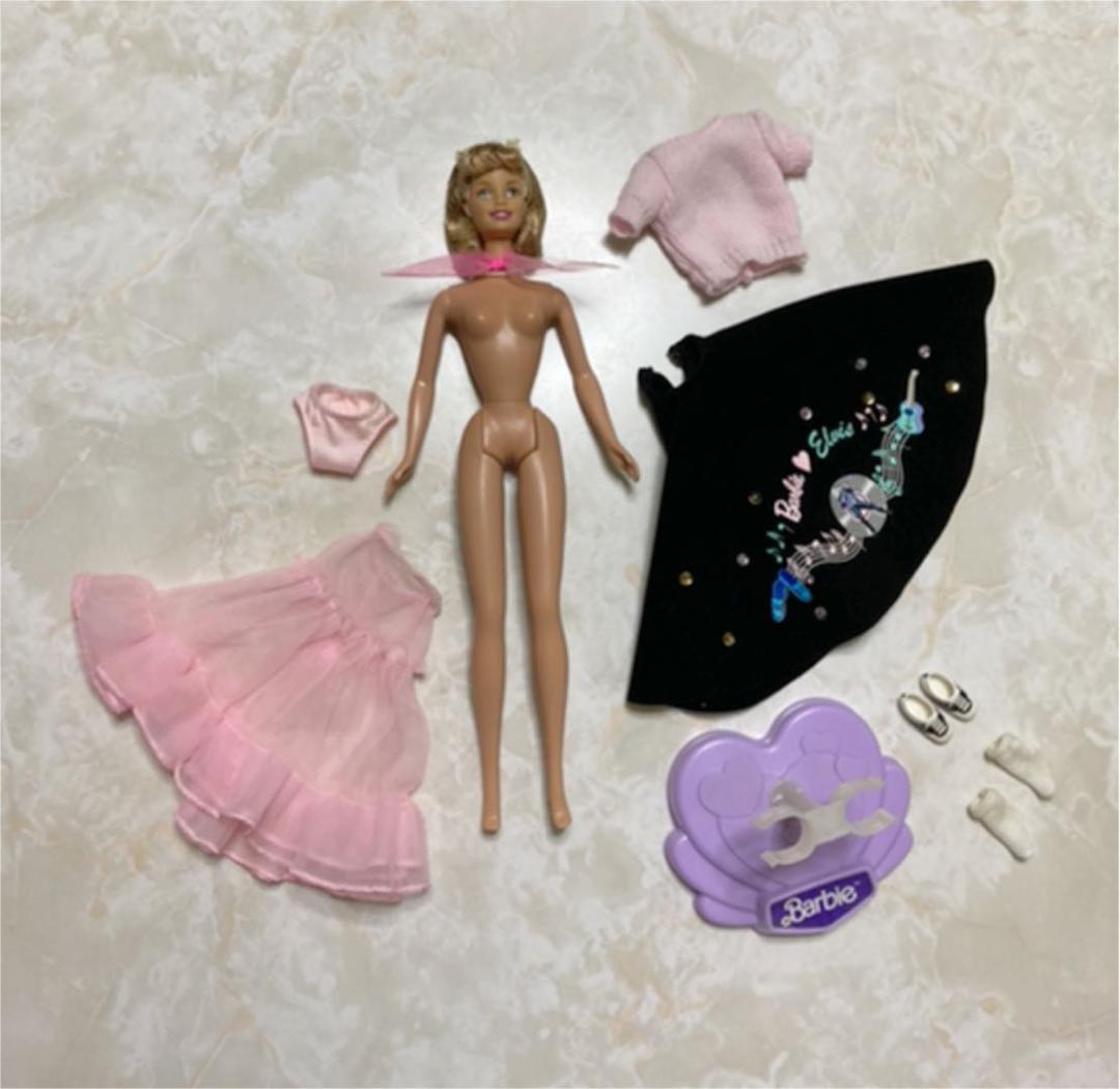 カスタマイズド　エルビスプレスリーとグリースのサンディ　2体セット