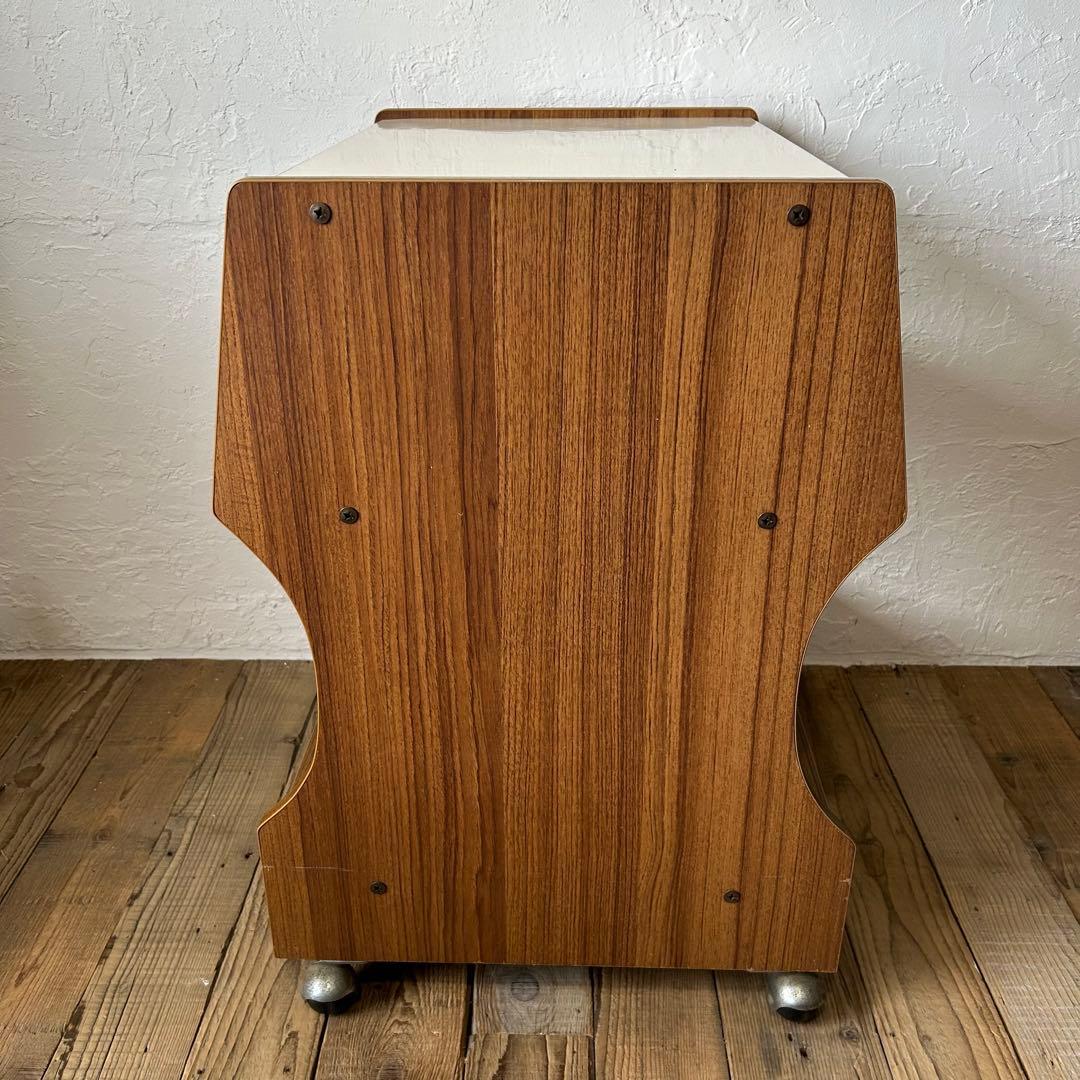 キャスター付きの棚 サイドテーブル