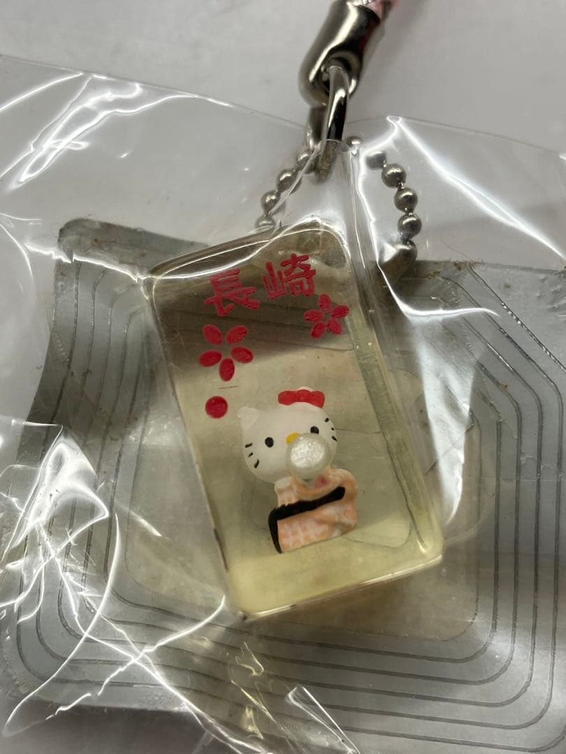 ご当地キティ　激レア　長崎　ビードロバージョン　クリアキューブねつけ